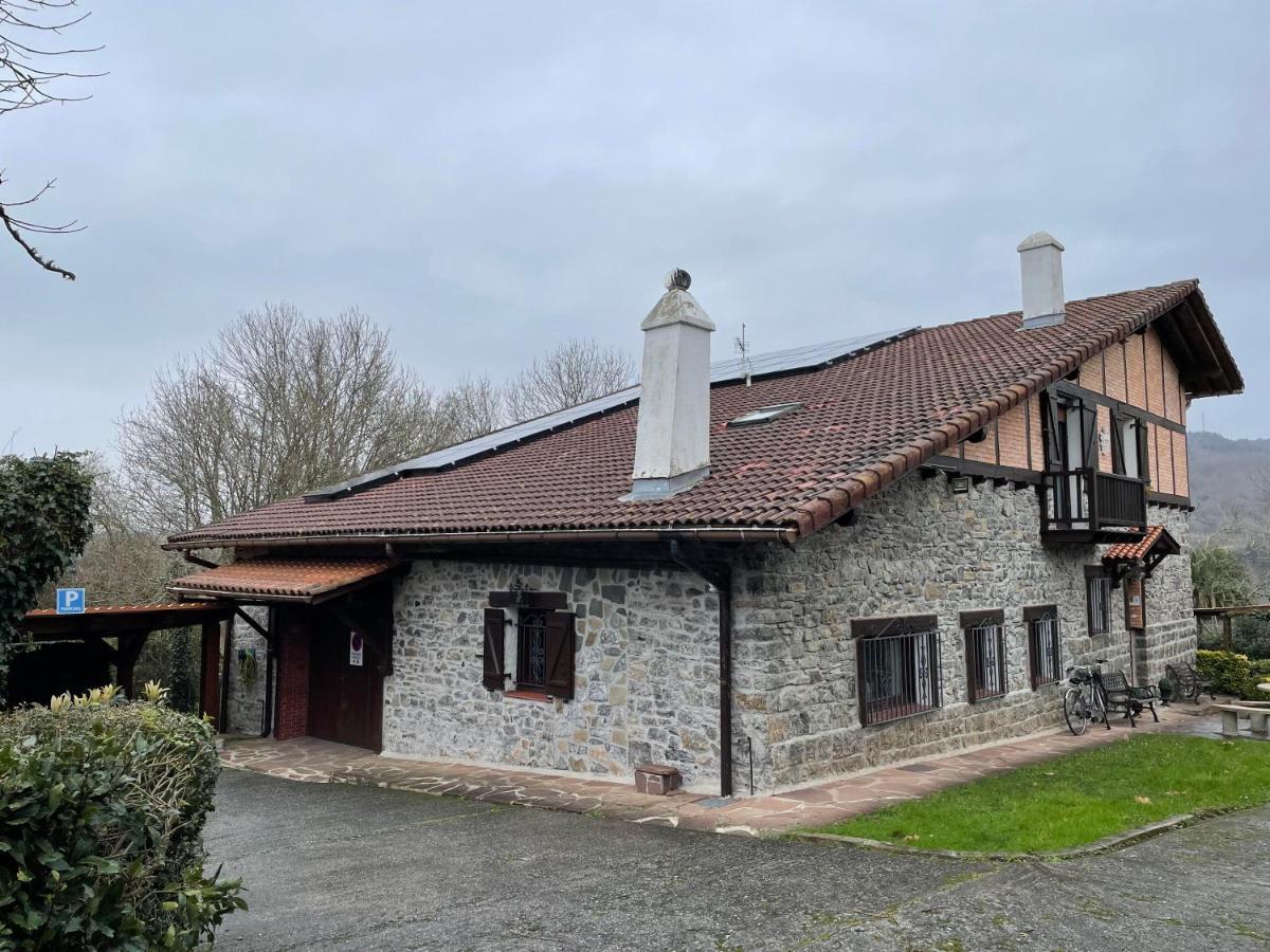Вилла Txorienea Rural Ирун Экстерьер фото