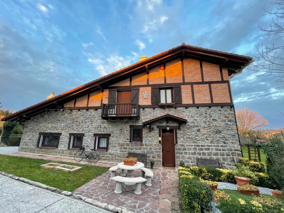 Вилла Txorienea Rural Ирун Экстерьер фото